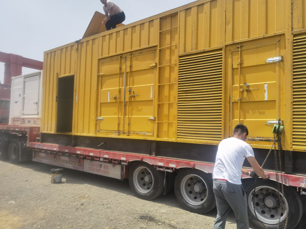 礼县除了负载情况和发动机维护，还有哪些因素会影响 200kw 柴油发电机的油耗？